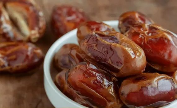 تصویر 5 از قیمت خرید خرمای شاهانی صادراتی + فروش ویژه